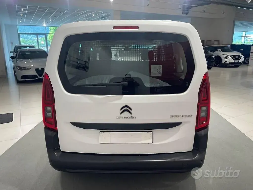 Usata Citroën Berlingo Live 102 CV (75 kW) 2021 Bianco Monovolume