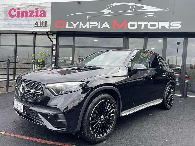 Begagnad Mercedes GLC220 Premium 197 HK (144 kW) 2023 Svart SUV