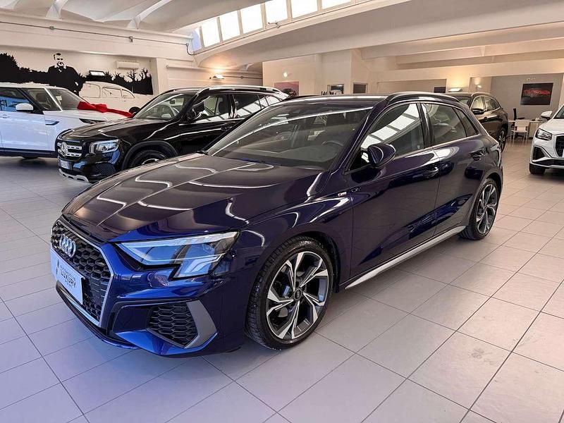 Usata Audi A3 S-Line 150 CV (110 kW) 2021 Blu/azzurro Berlina