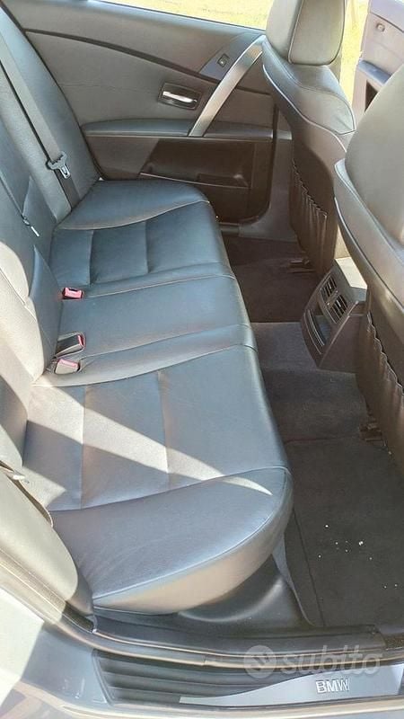 Usata BMW 520 Comfort Edition 170 CV (125 kW) 2004 Grigio Berlina