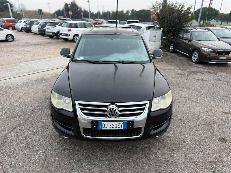 Usata VW Touareg Exclusive 174 CV (127 kW) 2007 Nero SUV