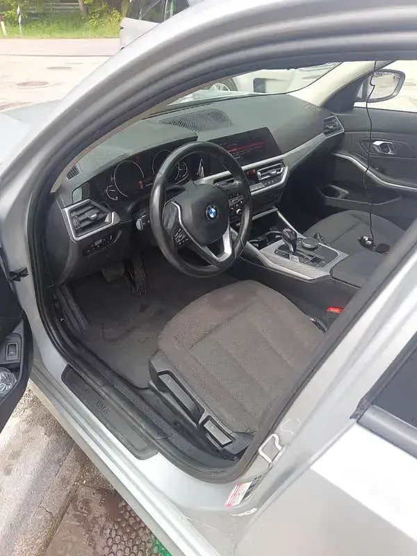 Usata BMW 318 Luxury Line 150 CV (110 kW) 2020 Station wagon
