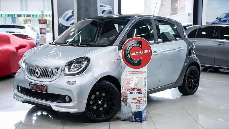 Usata Smart ForFour Superpassion 90 CV (66 kW) 2019 Argento mettallizzato Utilitaria