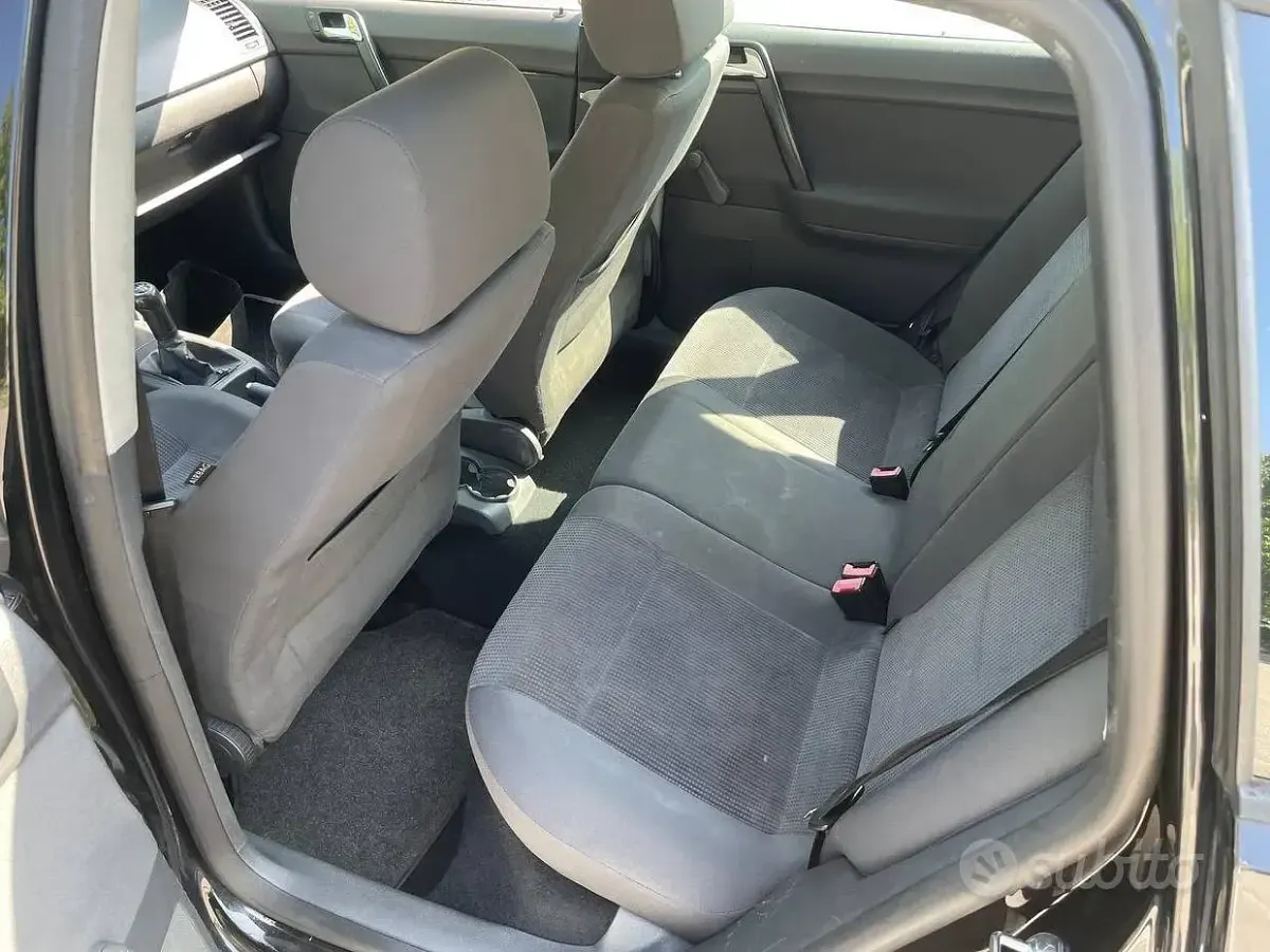 Usata VW Polo 75 CV (55 kW) 2006 Nero Utilitaria