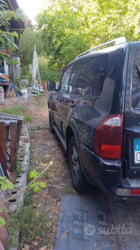Usata Mitsubishi Pajero 160 CV (117 kW) 2005 Nero SUV