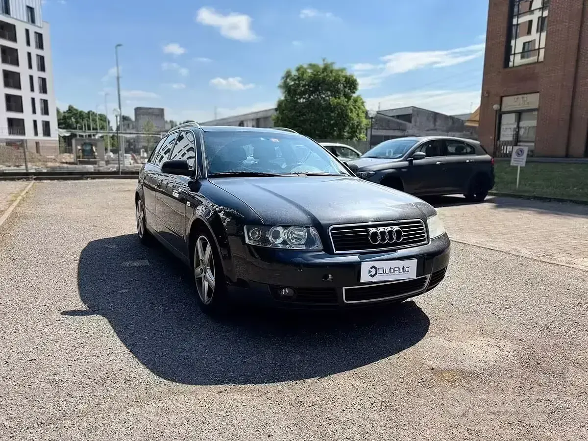 Occasion Audi A4 Comfort 163 PK (119 kW) 2003 Zwart Stationwagen