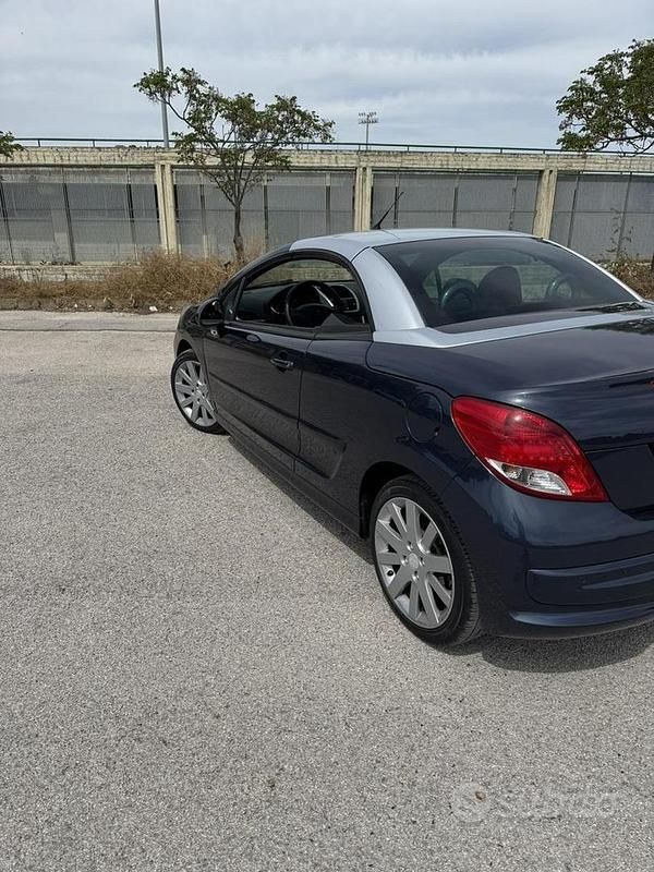 Usata Peugeot 207 CC 112 CV (82 kW) 2013 Blu Cabrio