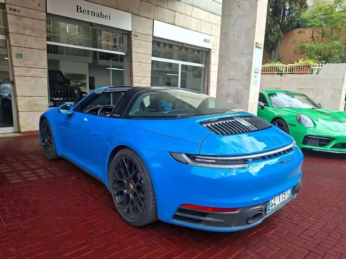 Usata Porsche 911 Carrera 4S Cabriolet 450 CV (330 kW) 2022 Blu/azzurro Cabrio