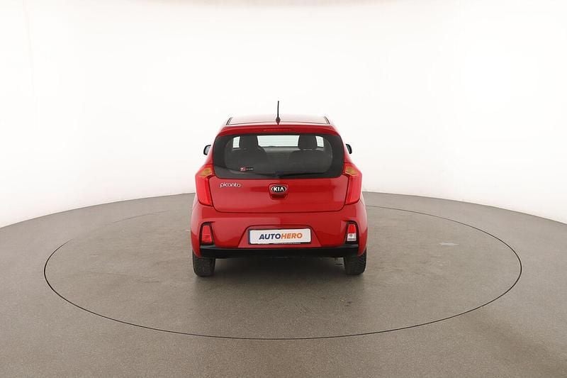 Usata Kia Picanto 65 CV (47 kW) 2016 Rosso Utilitaria