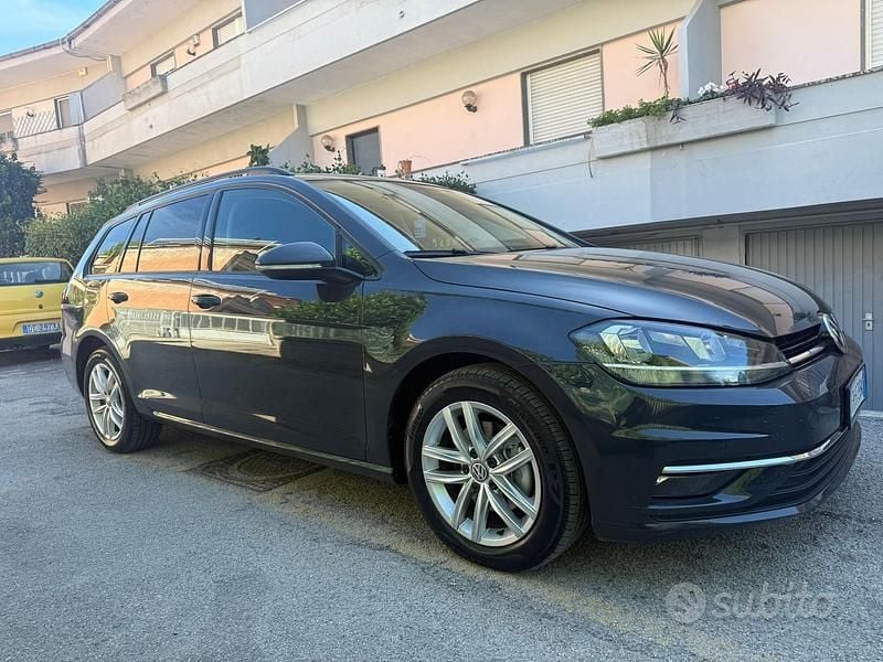 Usata VW Golf VII 115 CV (84 kW) 2019 Nero Station wagon