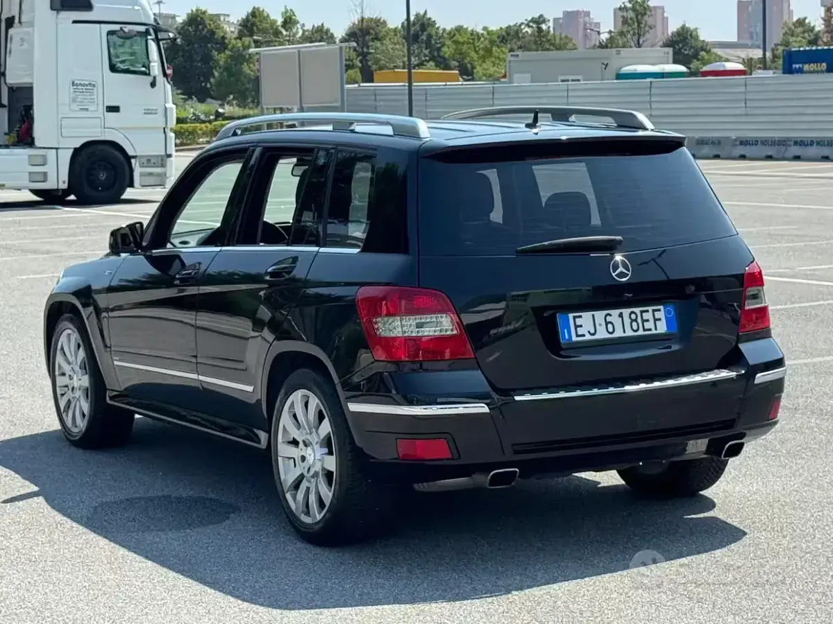 Usata Mercedes GLK220 170 CV (125 kW) 2011 Nero SUV