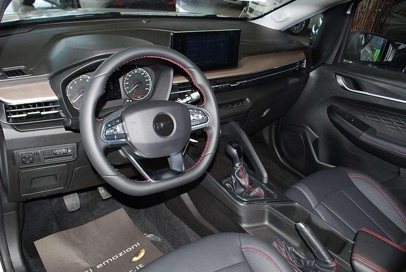 Nuova EMC QUATTRO 99 CV (72 kW) 2025 Azzurro SUV