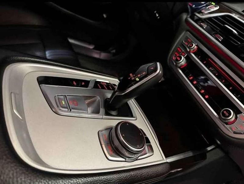 Usata BMW 750 Luxury Line 449 CV (330 kW) 2016 Berlina