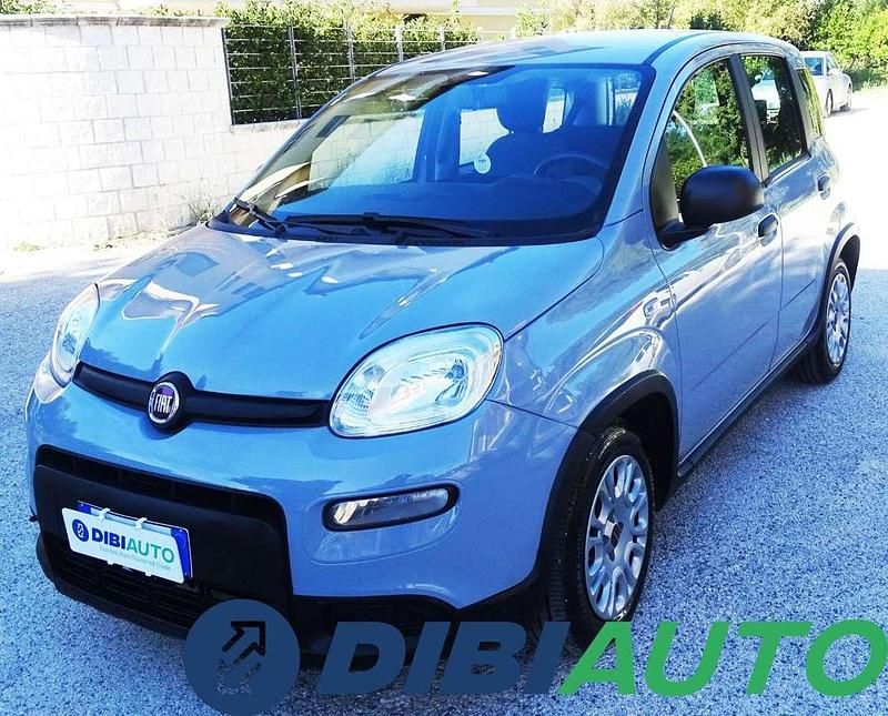 Grigio Usata 2023 Fiat Panda S Due volumi | 10.800 € (Buon prezzo) - Immagine 1/4