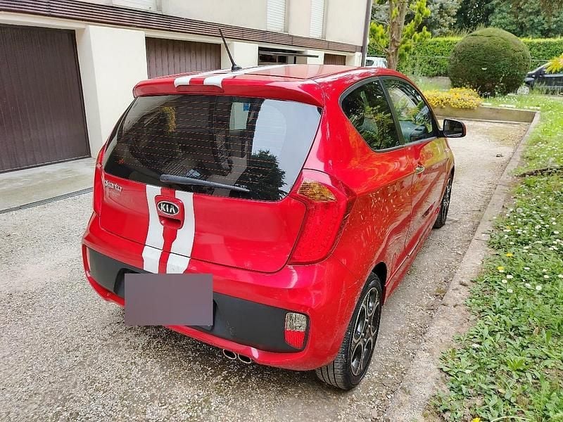 Gebraucht Kia Picanto 85 PS (62 kW) 2013 Rot Kleinwagen