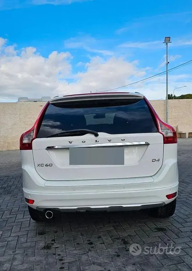 Usata Volvo XC60 163 CV (119 kW) 2015 Bianco SUV