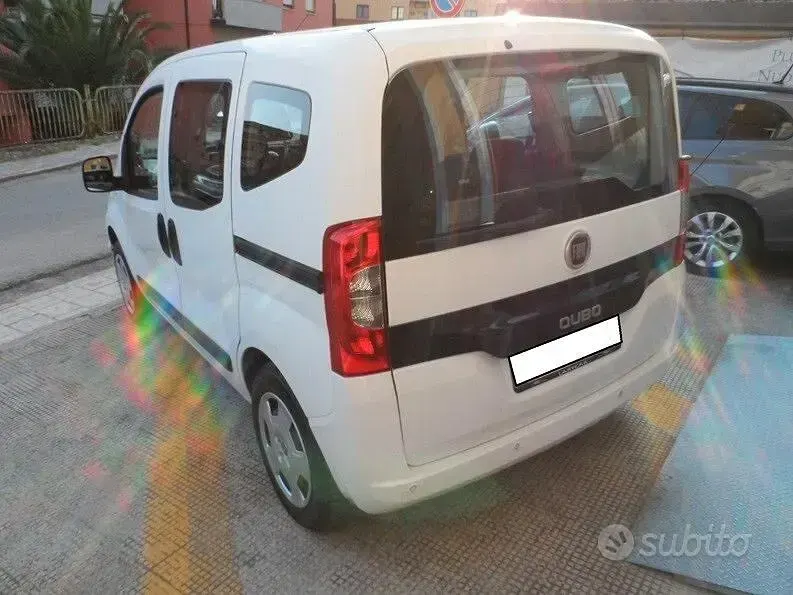 Usata Fiat Qubo Lounge 70 CV (51 kW) 2018 Bianco Monovolume