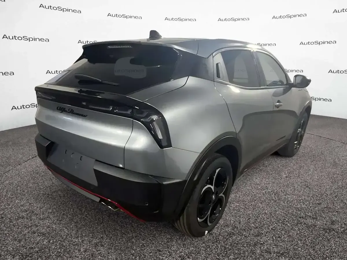Nuova Alfa Romeo GT Junior Edizione Speciale 145 CV (106 kW) 2026 Grigio SUV