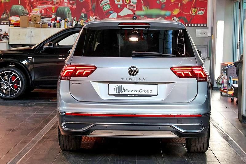 Usata VW Tiguan Allspace Elegance 150 CV (110 kW) 2023 Grigio SUV