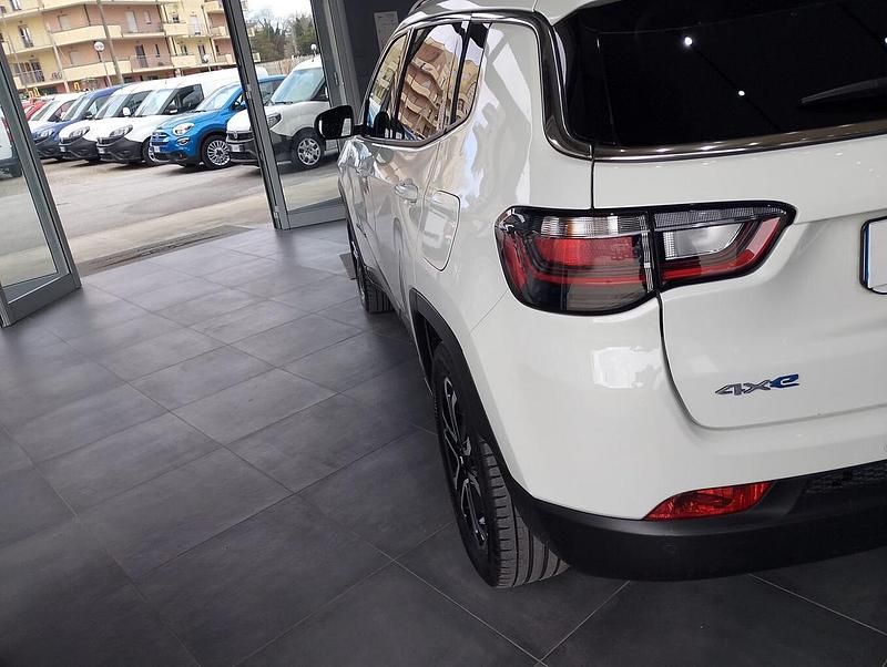 Usata Jeep Compass Limited 179 CV (131 kW) 2022 Bianco SUV