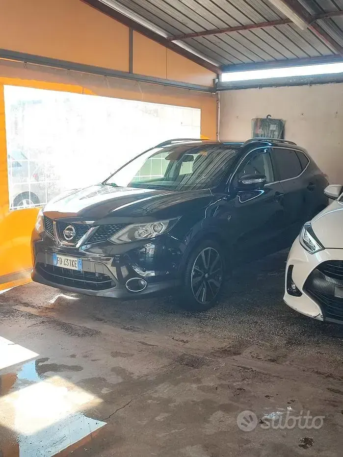 Usata Nissan Qashqai Tekna 130 CV (95 kW) 2014 Nero SUV
