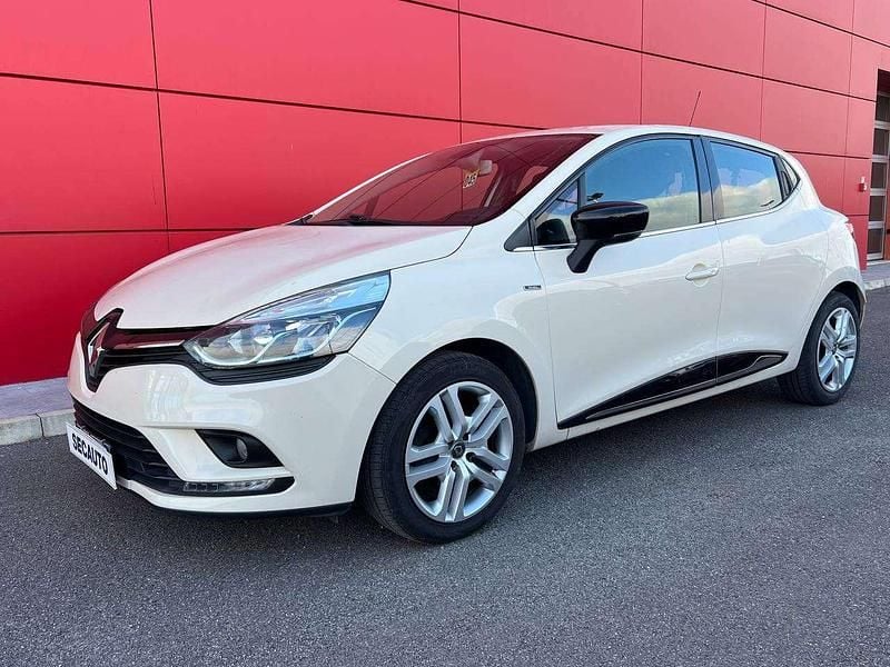 Usata Renault Clio V 90 CV (66 kW) 2019 Beige Berlina