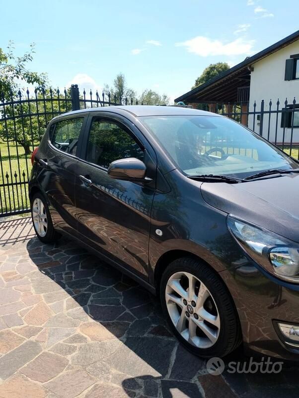 Usata Opel Karl 75 CV (55 kW) 2016 Nero Utilitaria