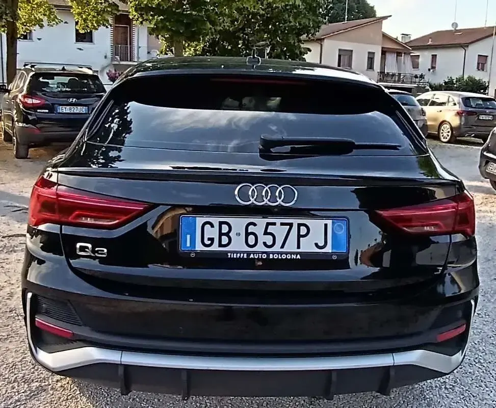 Usata Audi Q3 Sportback S-Line 150 CV (110 kW) 2020 Nero SUV