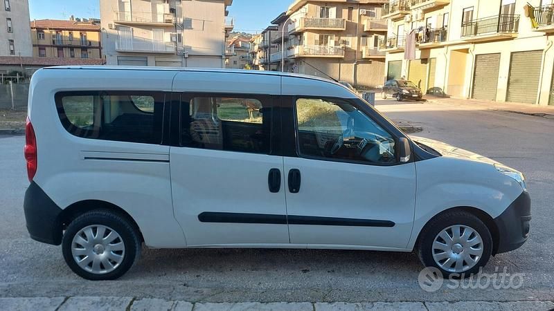 Occasion Opel Combo 90 ch (66 kW) 2012 Blanc Monospace