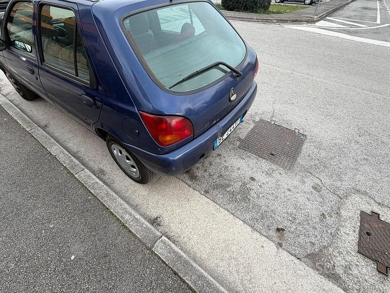 Usata Ford Fiesta 1999 Utilitaria