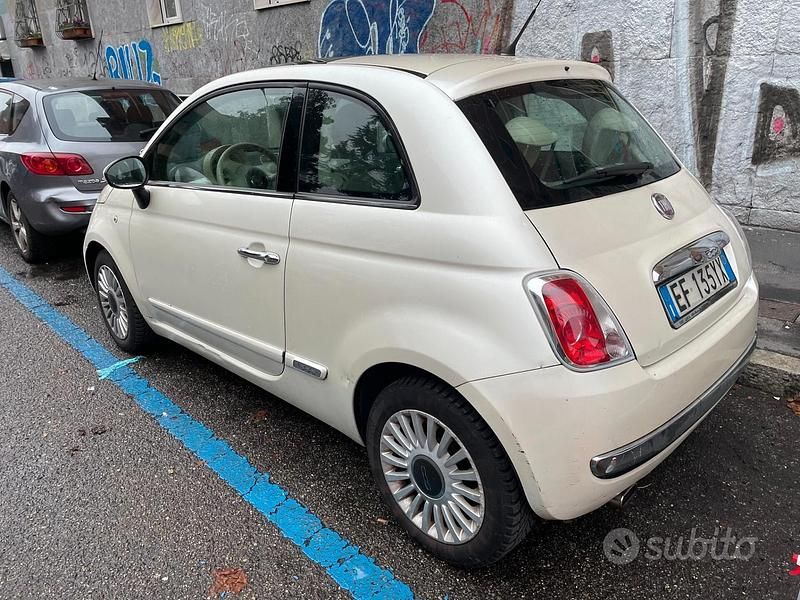 Usata Fiat 500 Lounge 69 CV (50 kW) 2011 Bianco Berlina