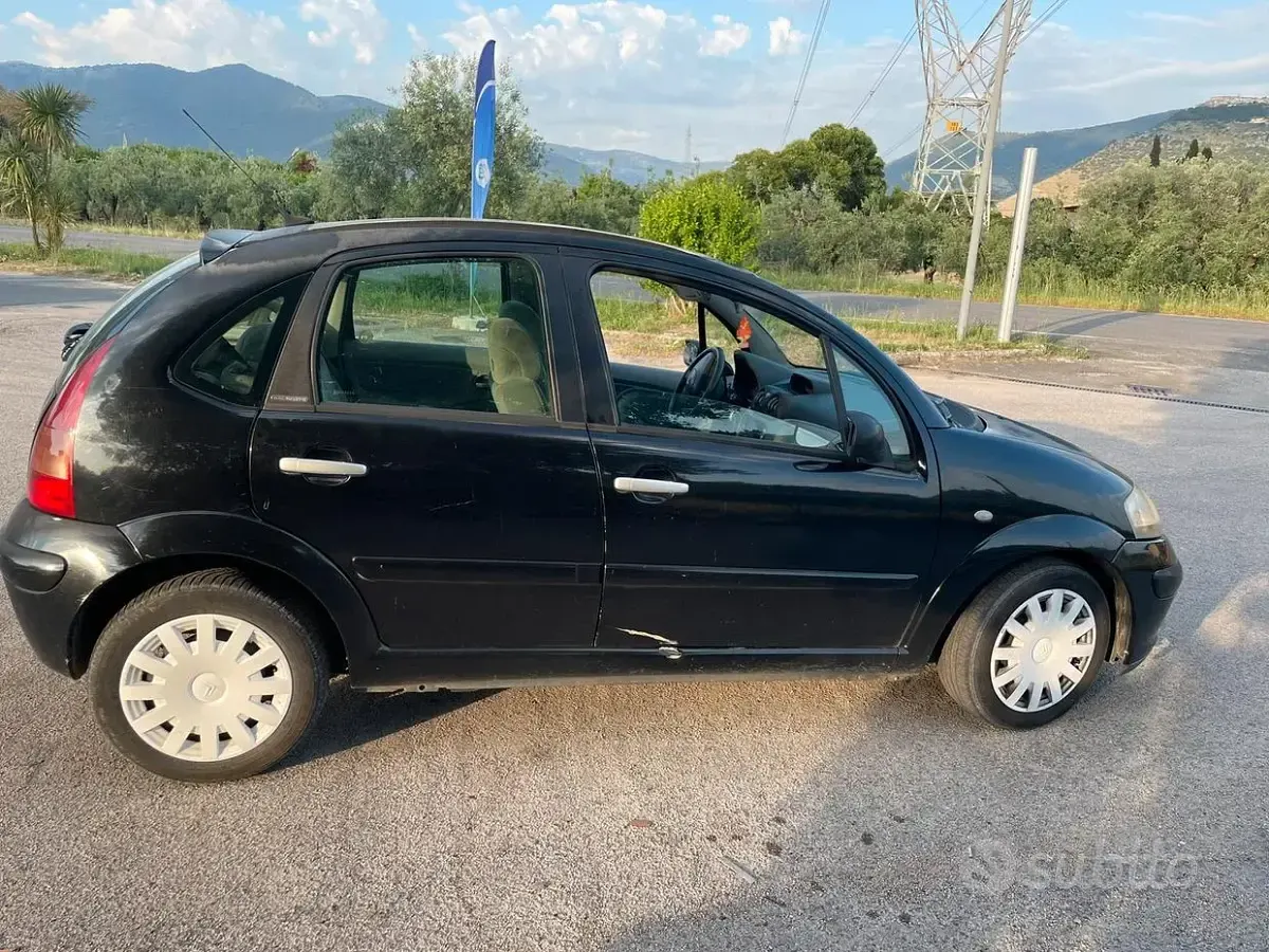 Usata Citroën C3 68 CV (50 kW) 2004 Nero Berlina