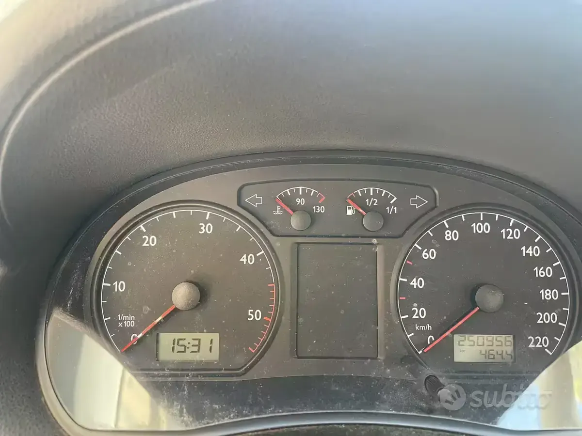 Usata VW Polo 75 CV (55 kW) 2004 Utilitaria