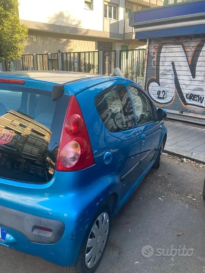 Usata Peugeot 107 68 CV (50 kW) 2008 Blu Utilitaria