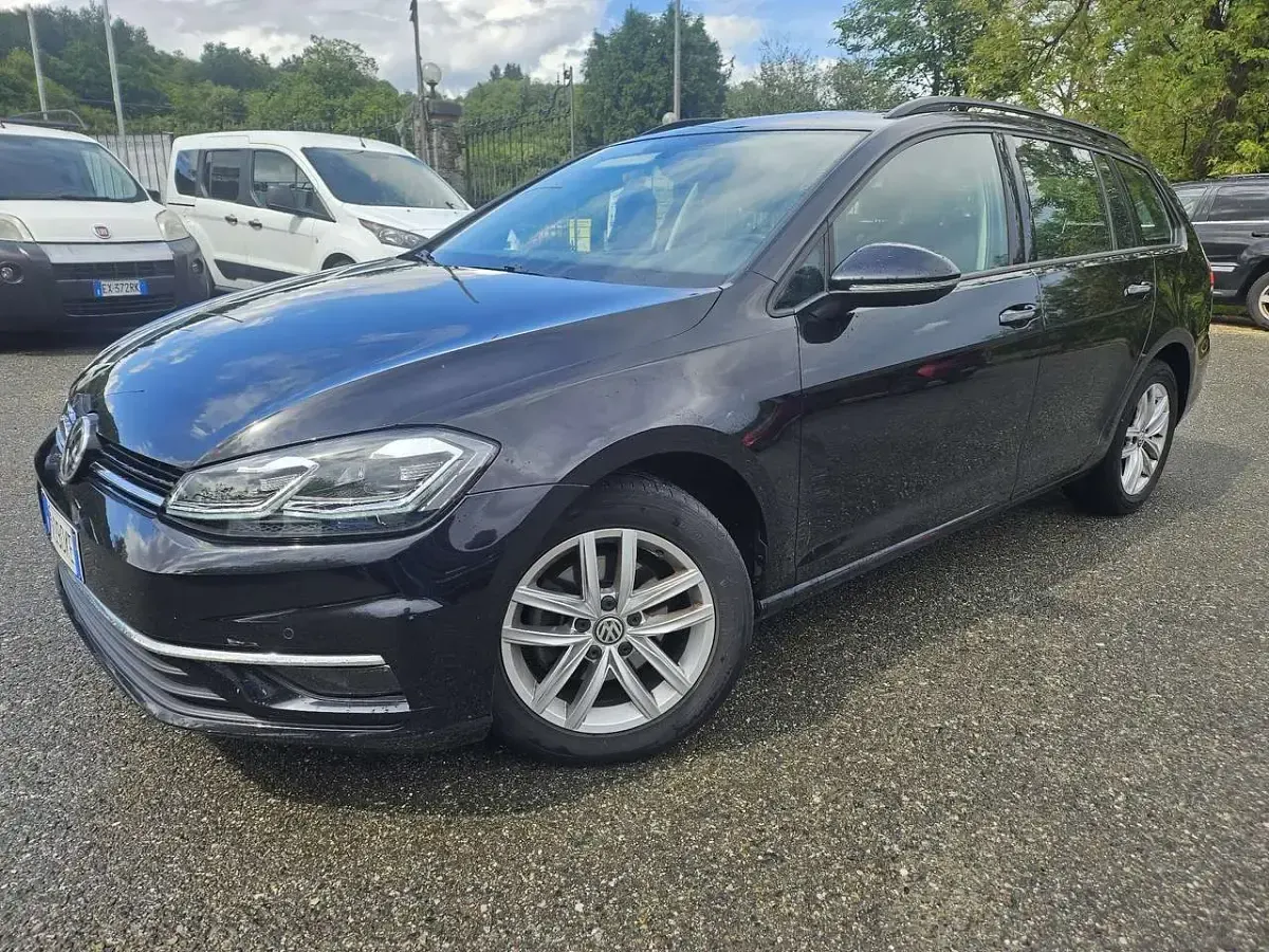 Usata VW Golf VII 116 CV (85 kW) 2018 Nero Station wagon