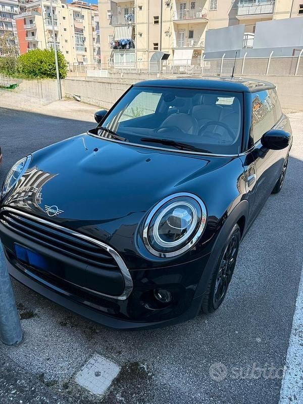 Usata Mini ONE Hype 102 CV (75 kW) 2021 Blu Utilitaria
