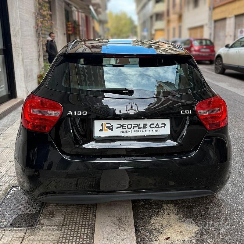 Usata Mercedes A180 Executive 109 CV (80 kW) 2014 Nero Berlina