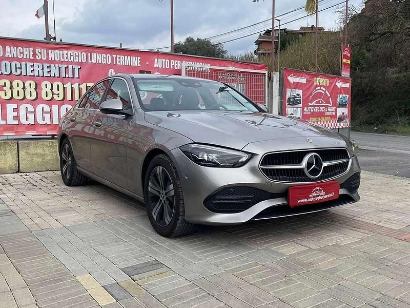 Gebraucht Mercedes C220 200 PS (147 kW) 2024 Silber Limousine