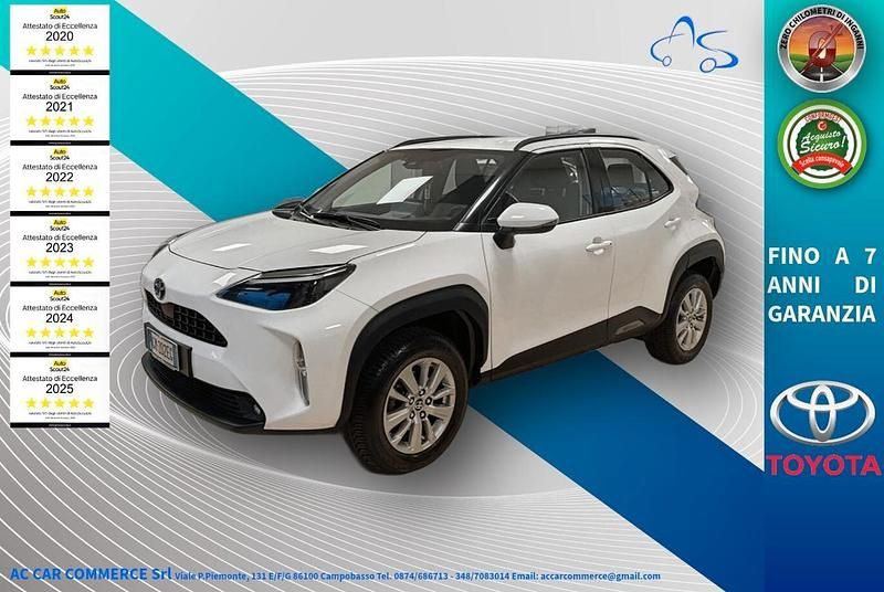 Usata Toyota Yaris Hybrid Active 92 CV (67 kW) 2023 Bianco Station wagon