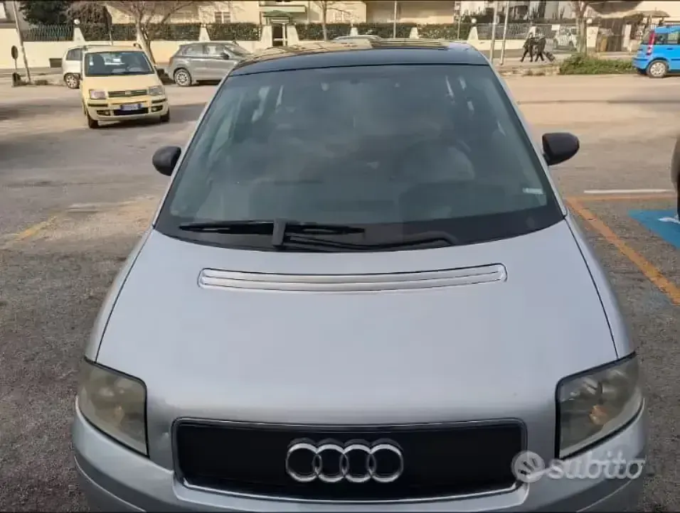 Usata Audi A2 75 CV (55 kW) 2000 Grigio Utilitaria