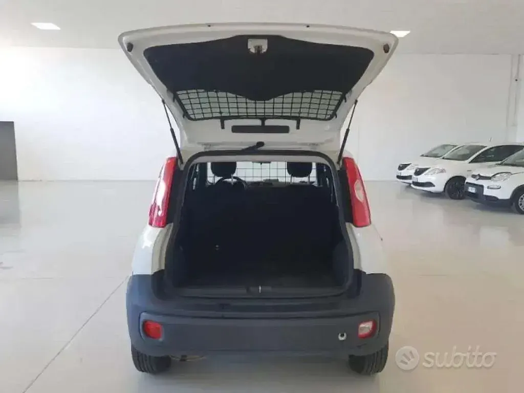 Usata Fiat Panda Pop 69 CV (50 kW) 2018 Bianco Utilitaria