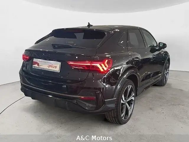 Usata Audi Q3 Sportback Comfort 150 CV (110 kW) 2025 Nero SUV