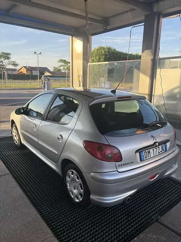 Usata Peugeot 206 75 CV (55 kW) 2009 Berlina