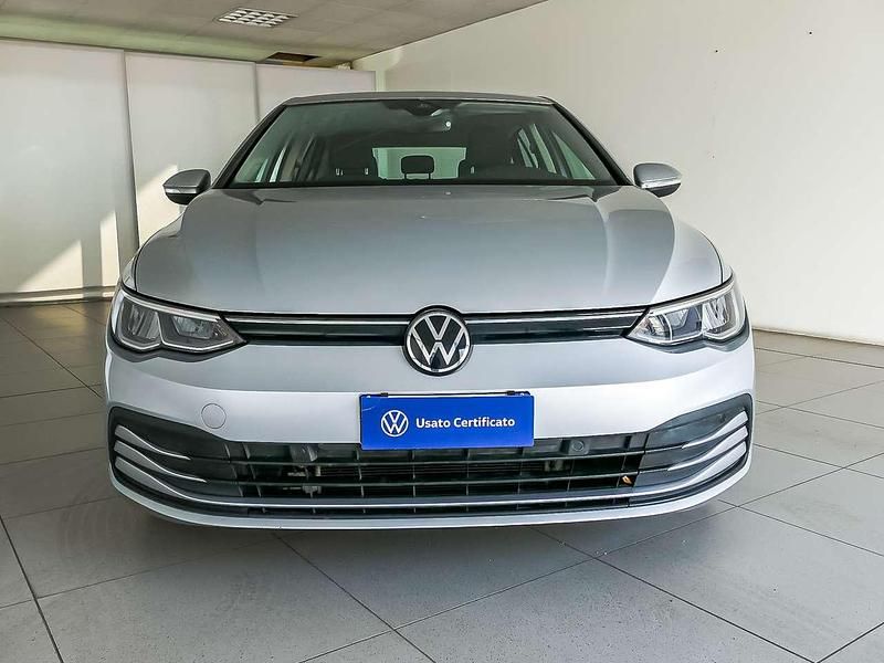 Usata VW Golf VIII Life 116 CV (85 kW) 2021 Reflex silver metallizzato Berlina