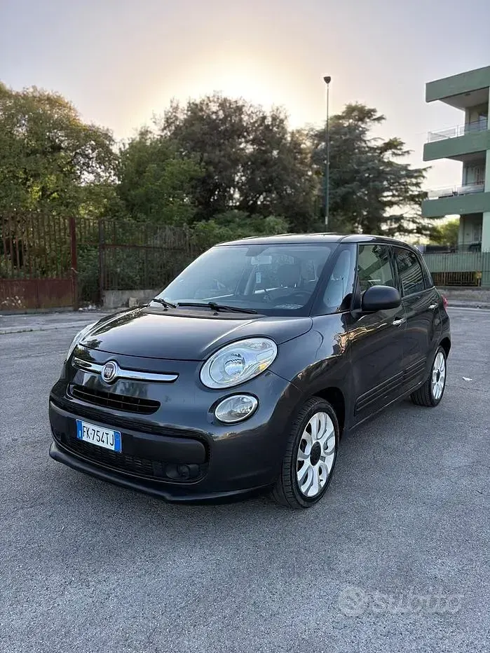 Usata Fiat 500L Lounge 95 CV (69 kW) 2017 Grigio Monovolume