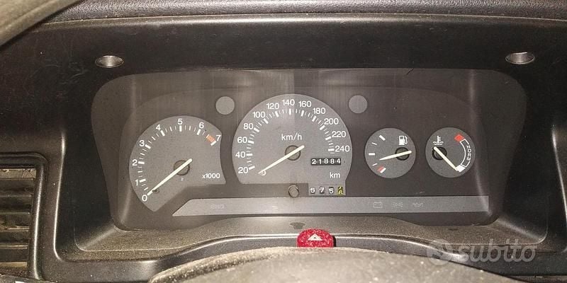 Usata Ford Escort Ghia 88 CV (64 kW) 1992 Grigio Berlina