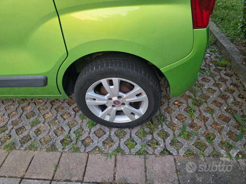 Usata Fiat Qubo Trekking 75 CV (55 kW) 2008 Verde Monovolume