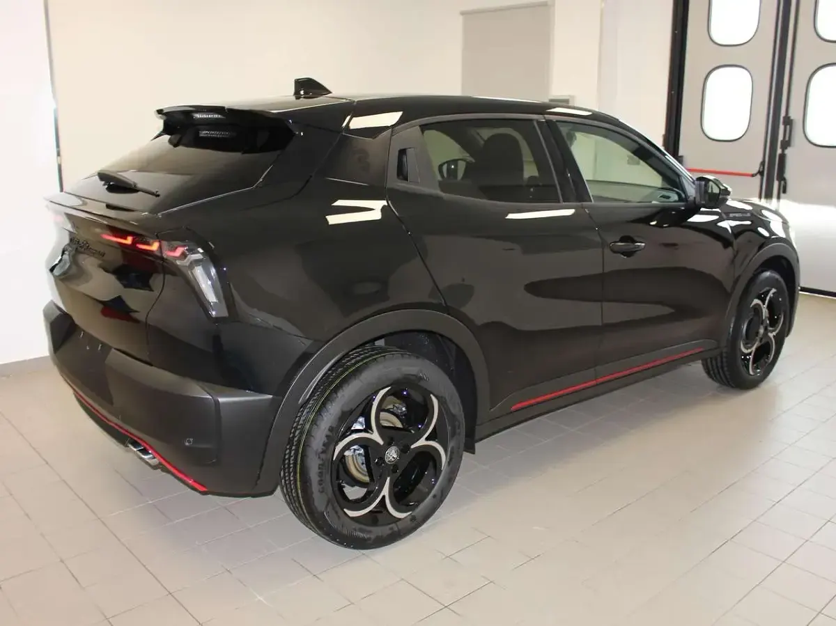 Usata Alfa Romeo GT Junior Edizione Speciale 136 CV (100 kW) 2024 Nero SUV