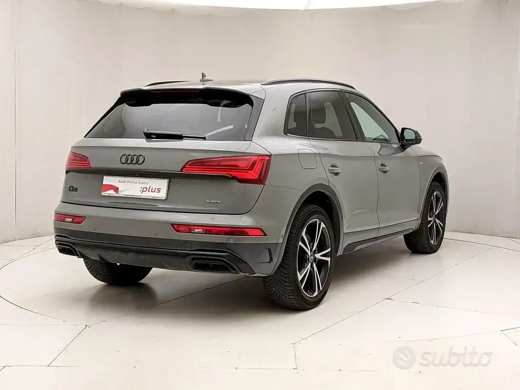Usata Audi Q5 S-line plus 204 CV (150 kW) 2021 Grigio SUV
