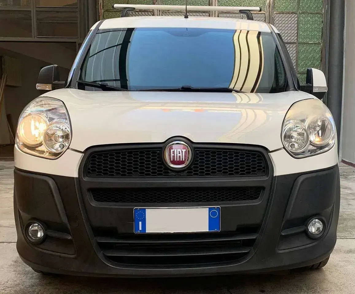 Usata Fiat Doblò 120 CV (88 kW) 2013 Bianco Monovolume